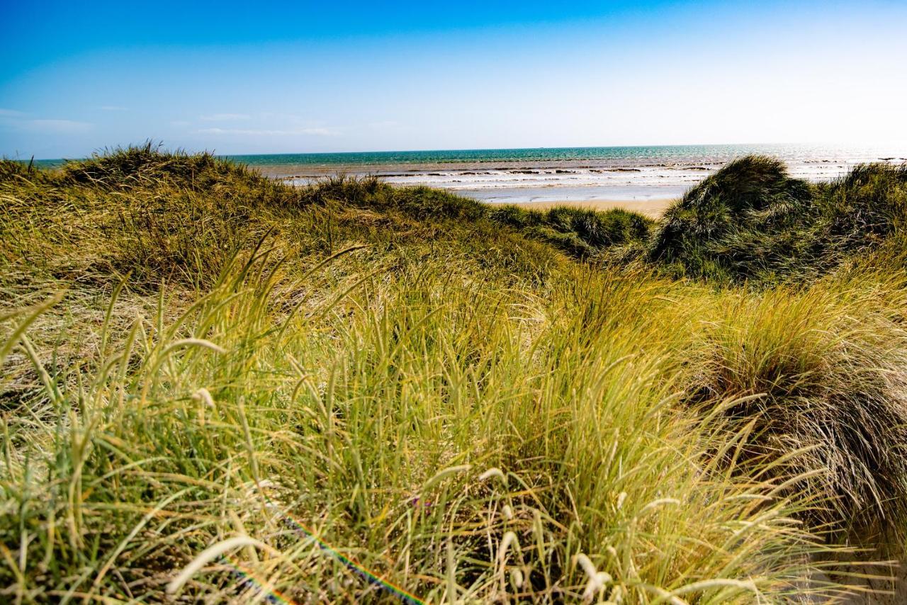 Beach Road Holiday Park Otatara Екстер'єр фото