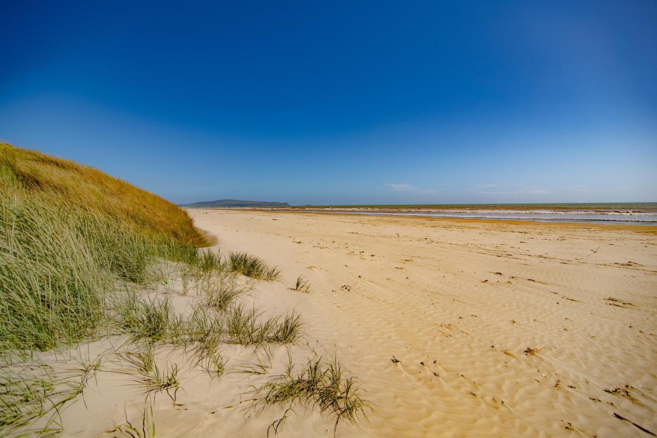 Beach Road Holiday Park Otatara Екстер'єр фото